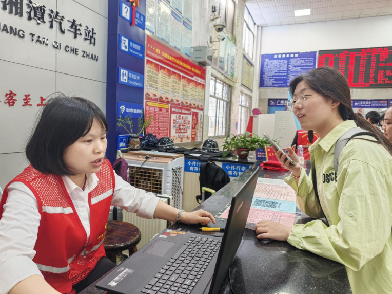 对标一流丨交织出行网 运送暖心程——湘潭 ■十大网投正规信誉官网 ■十大网投靠谱平台 交运集团“五一”运输保障纪实
